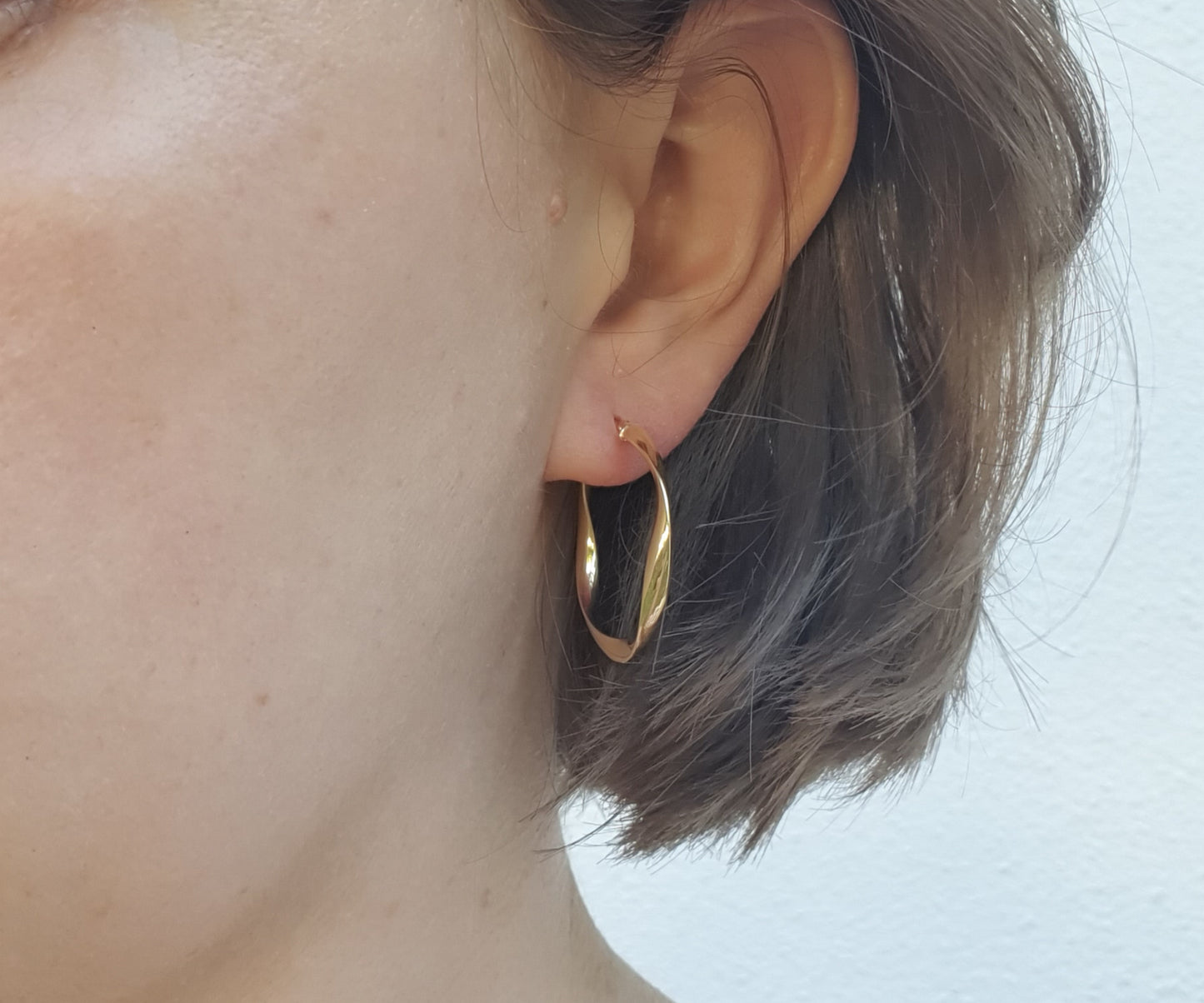 Large Twisted Ribbon Hoop Earrings