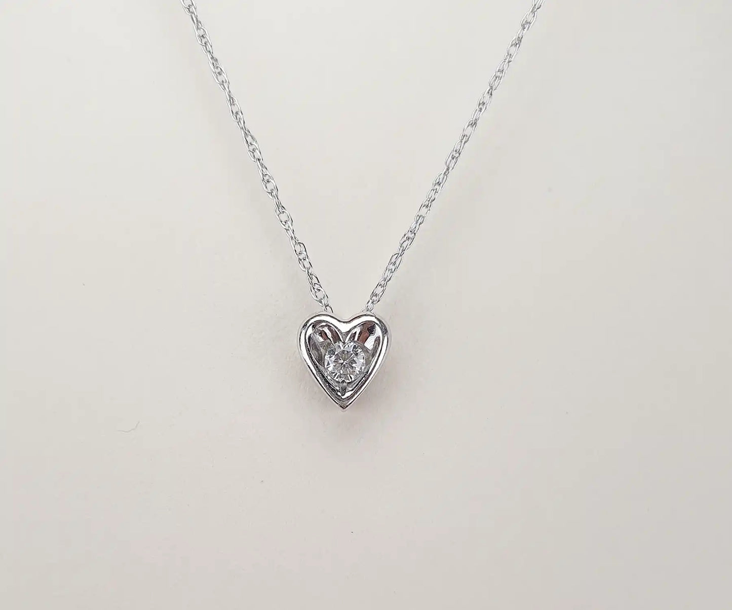 Vintage Diamond Heart White Gold Necklace