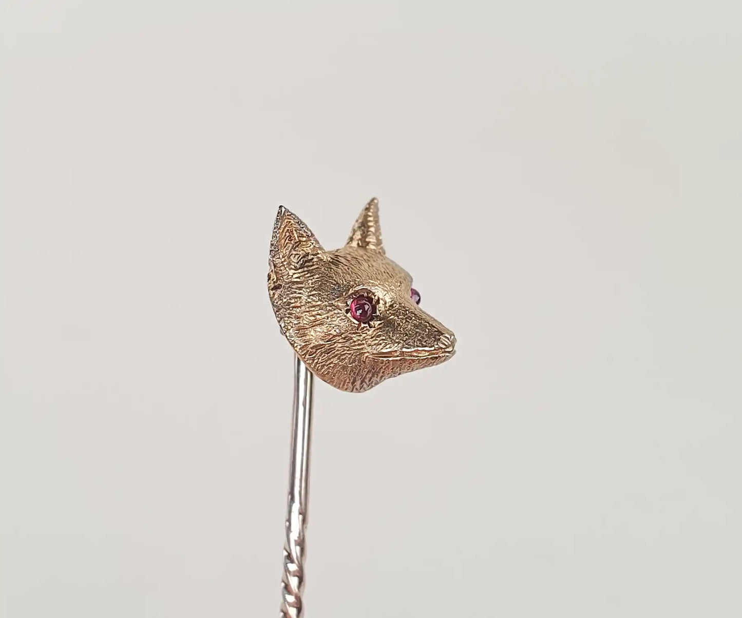 Antique Fox Head Pin in Solid 15ct Gold.