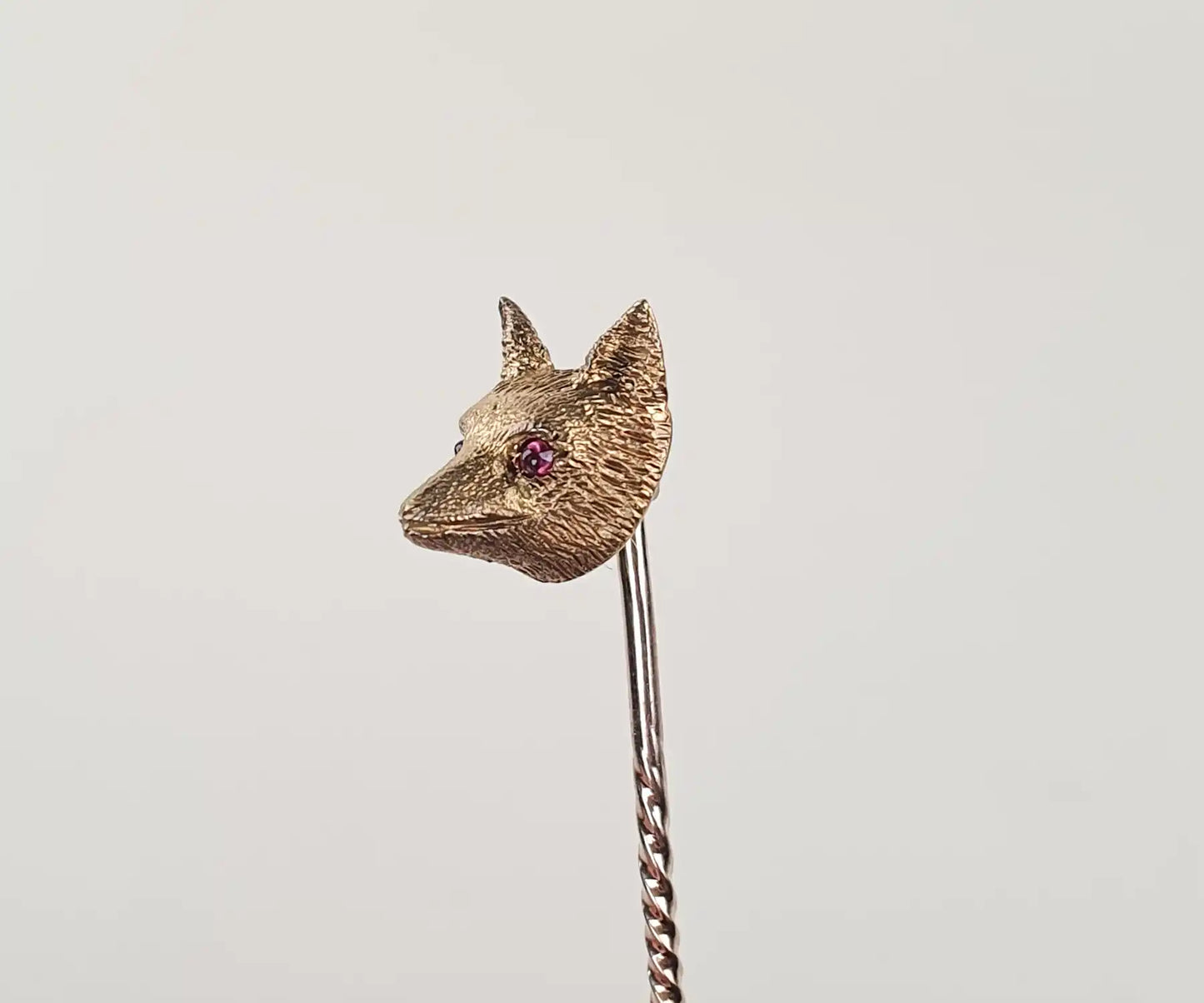 Antique Fox Head Pin in Solid 15ct Gold.