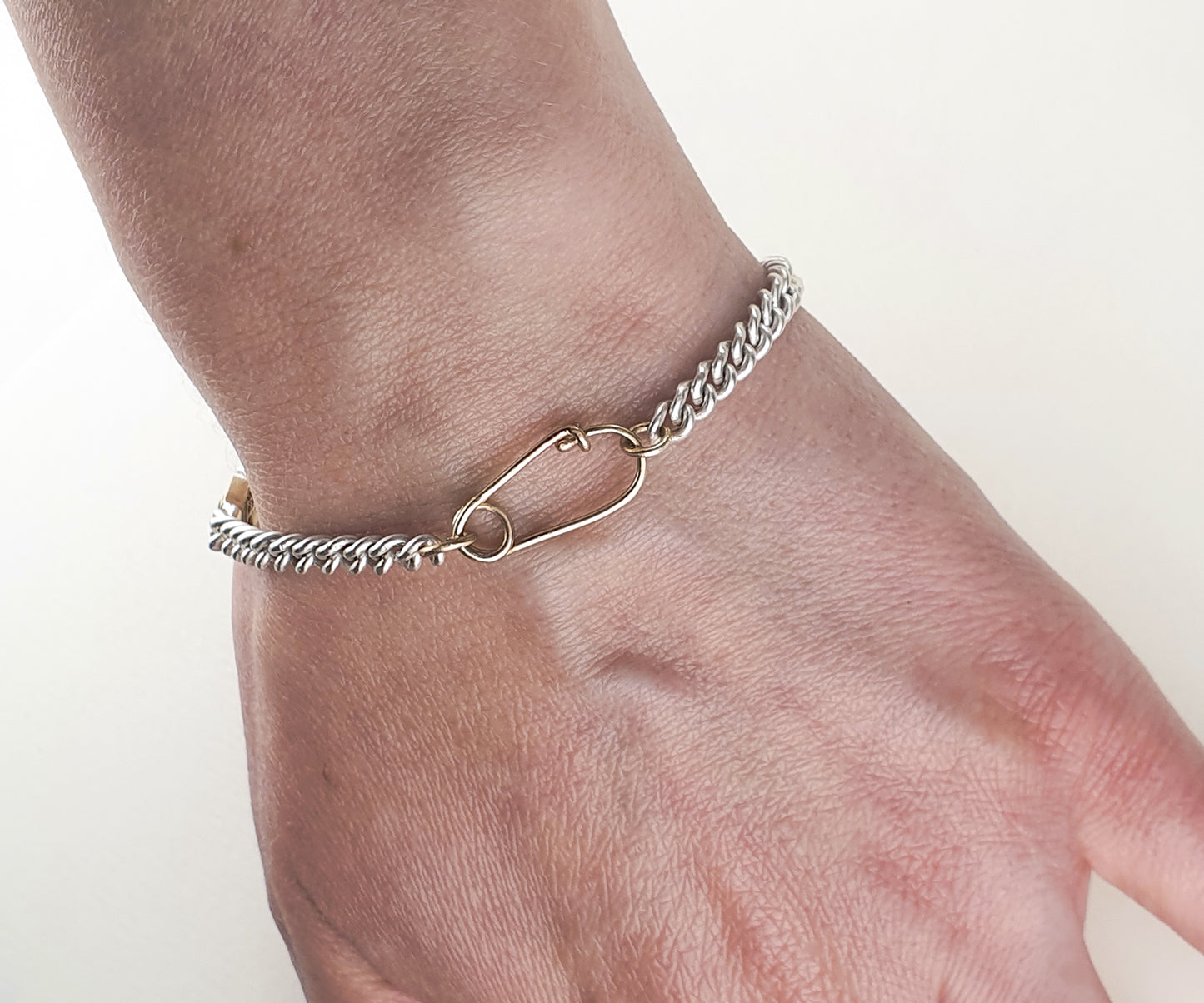 Hello City Bracelet with Peridot
