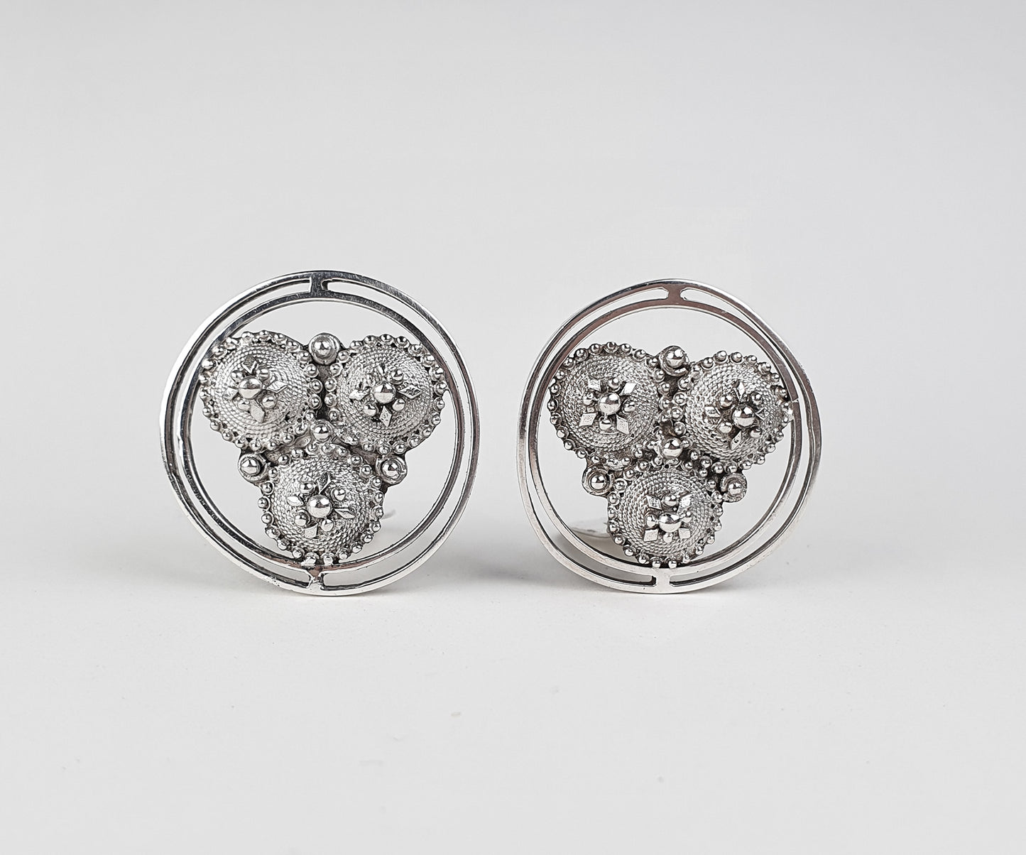 Fabulous Vintage Chunky Silver Granulation Clip On Earrings