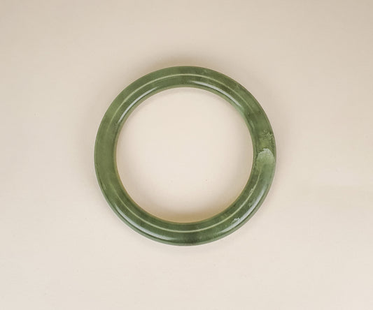 Vintage Jade Chinese Hololith Bangle